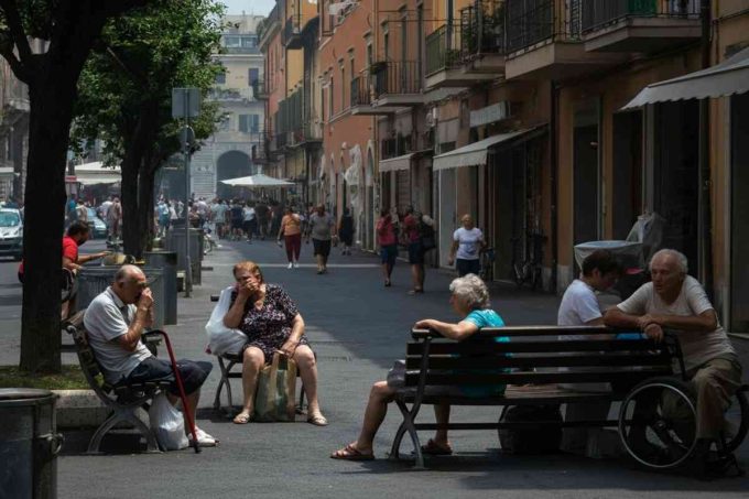 Caldo estremo in Italia: Milano e Roma segnano record tragici di mortalità