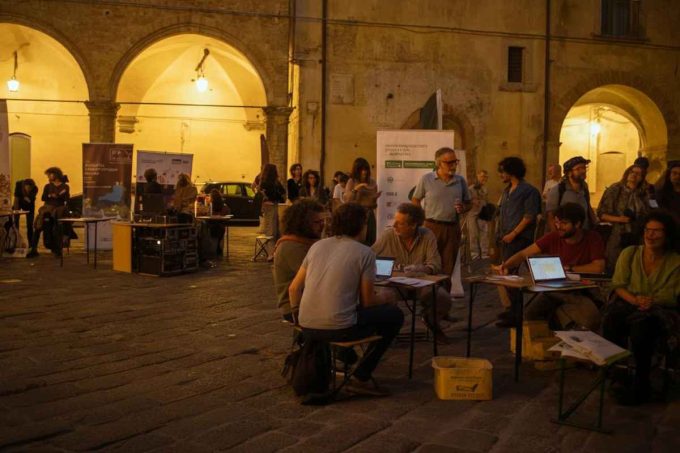 Firenze ospita il Festival dell'economia civile con i premi Nobel Spence e Banerjee