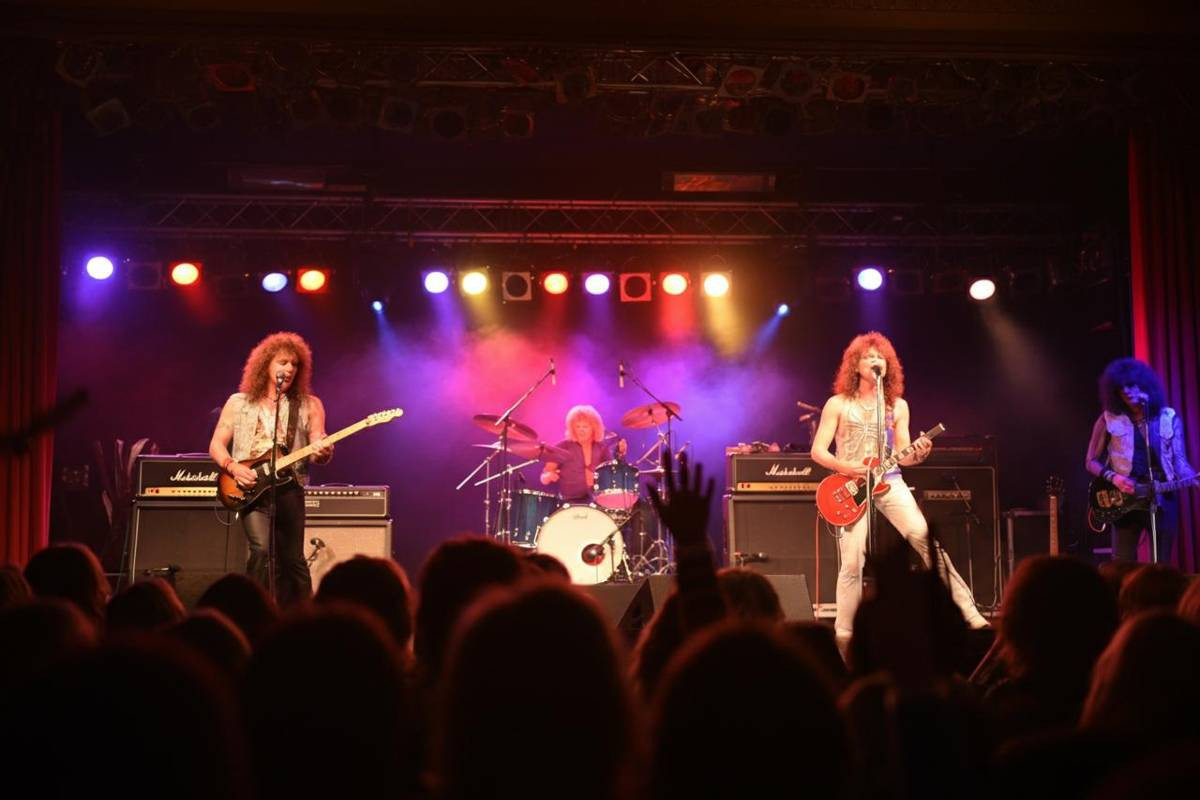 Freddie Mercury torna sul grande schermo con Queen: un viaggio nel rock a Montreal