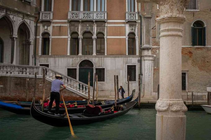 I borseggiatori di Venezia contro le fotocamere: la sorprendente denuncia che lascia senza parole