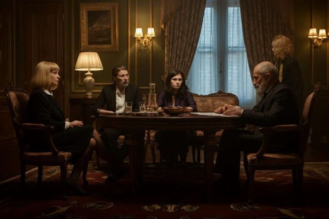 Il dramma familiare di Alain Delon: il figlio contro i fratelli per l'eredità