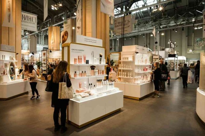 Le trappole del marketing cosmetico: come riconoscere social e greenwashing