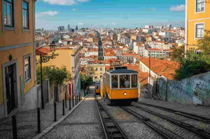 Lisbona, il mistero del cavo rotto: cosa è davvero successo?