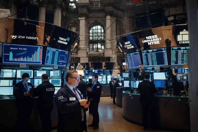 Mercati europei in tensione, Wall Street in rialzo e Milano in calo: cosa aspettarsi?
