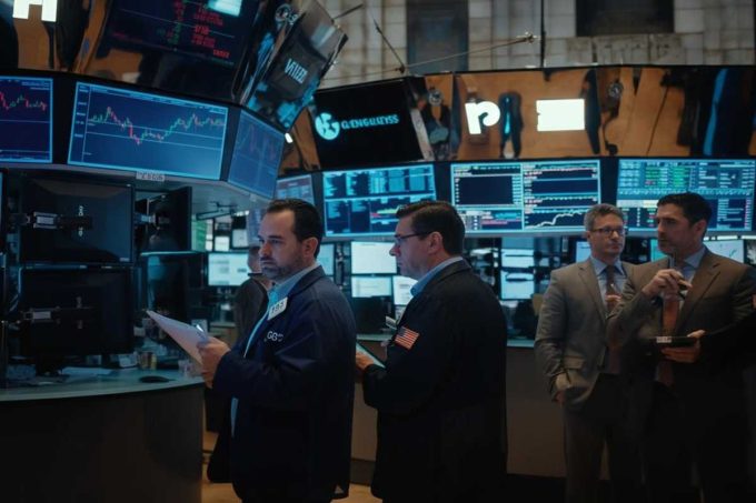 Milano in attesa: l'Europa si muove senza Wall Street