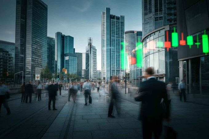 Milano svetta tra le Borse europee a metà giornata