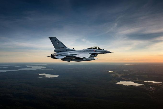 Nato avverte: azioni sconsiderate della Russia e jet intercettati nel mirino