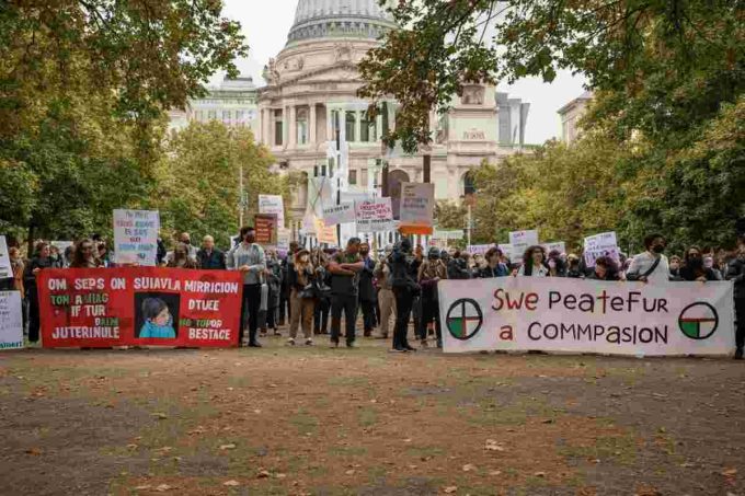 Papa Leone XIV chiede un cambio di rotta: «Basta con la pandemia delle armi» dopo la sparatoria di Minneapolis