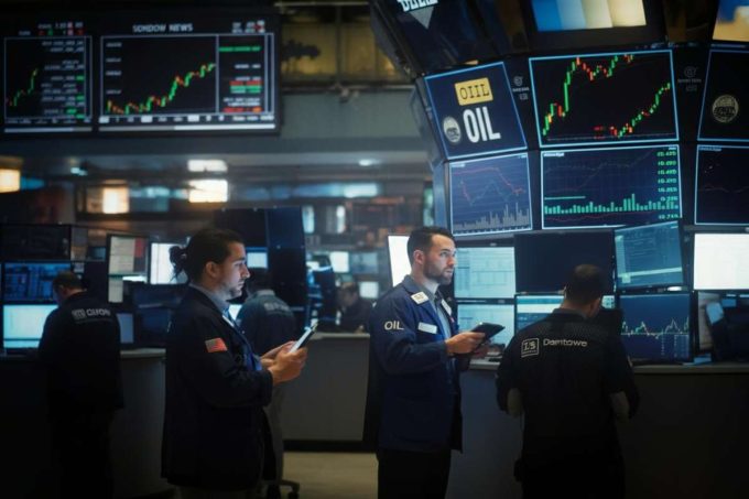 Prezzo del petrolio in flessione: Wti scende a 63,46 dollari