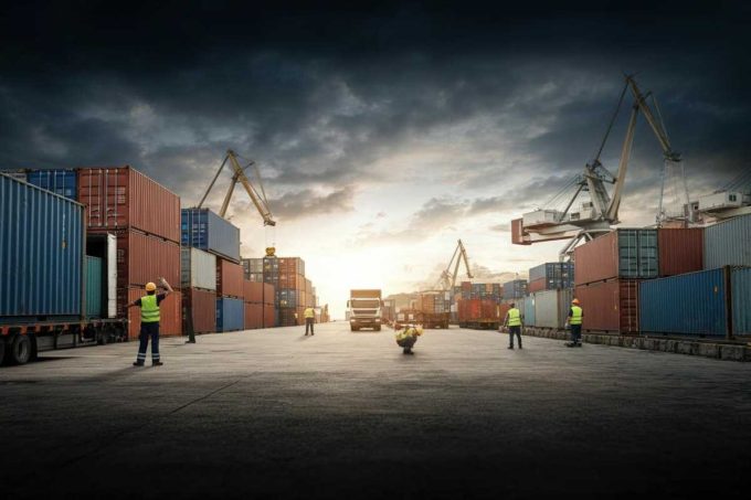 Ravenna e Rimini si schierano: l'Emilia-Romagna dice no agli esplosivi e alle fiere per Gaza