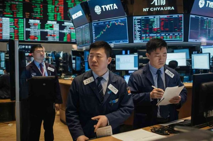 Shanghai inizia la giornata con calma, Shenzhen guadagna terreno con un +0,19%