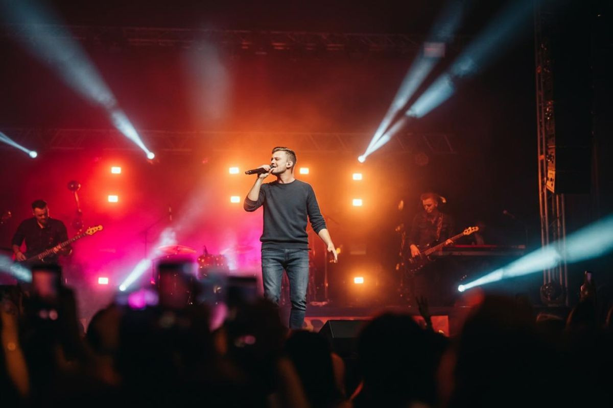 Tiziano Ferro annuncia l'uscita del nuovo album Sono un grande il 24 ottobre