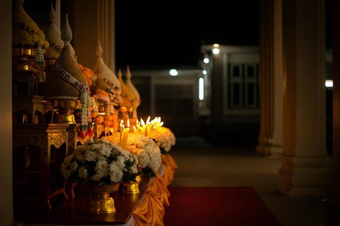 Addio a Sirikit, la regina madre della Thailandia: una vita di grazia e dedizione a 93 anni