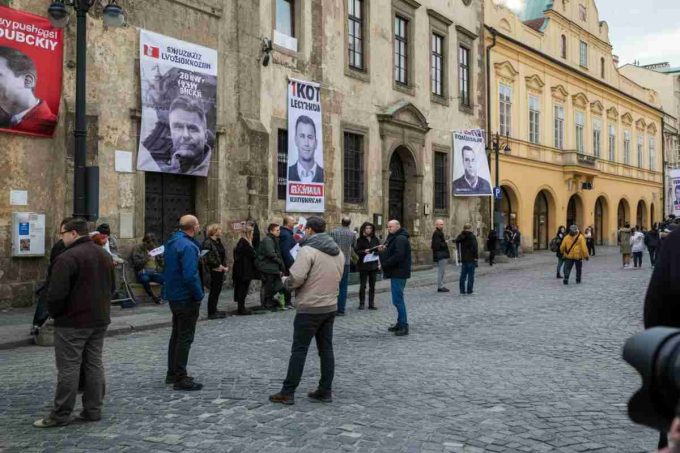 Babis in testa: i primi risultati delle elezioni in Repubblica Ceca sorprendono tutti
