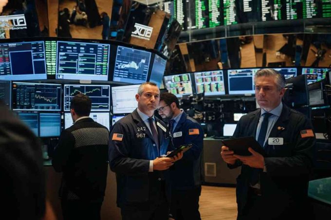 Borsa europea in calo: Parigi e Londra chiudono in rosso