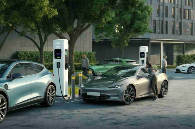 Incentivi per auto elettriche: scopri come fare domanda per cittadini e microimprese