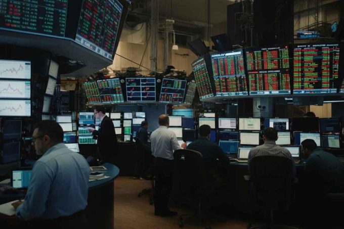 L'Euro in ascesa: raggiunge 1,1657 dollari