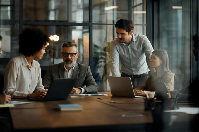 Lavoro e pari opportunità: il Ministero evidenzia le differenze di genere nei tavoli istituzionali