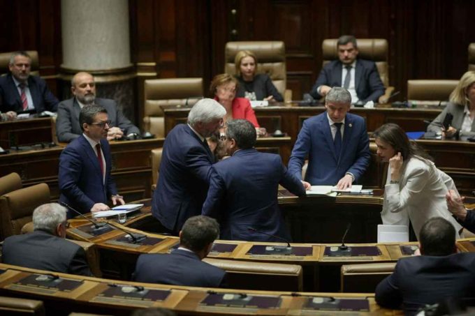 Meloni accusa le opposizioni: più fondamentaliste di Hamas sulla questione Gaza