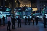 Milano resiste con le banche mentre l'Europa naviga in acque incerte