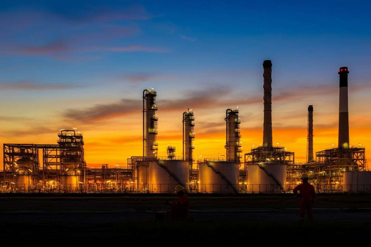 Opec+ decide di incrementare la produzione: 137mila barili in più da novembre