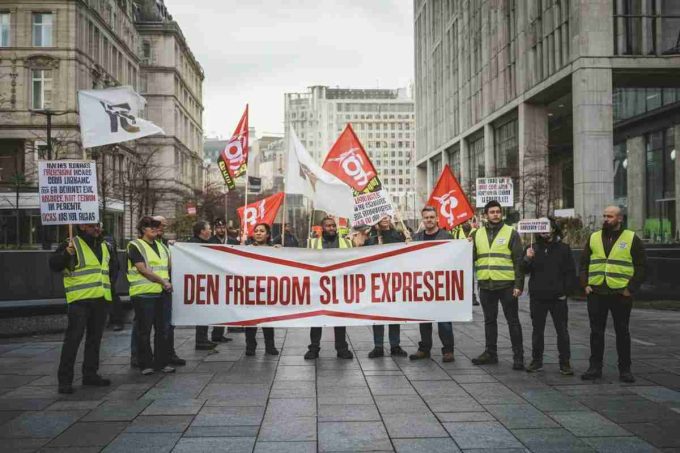 Per sanzioni più severe, è tempo di cambiare la legge sui scioperi