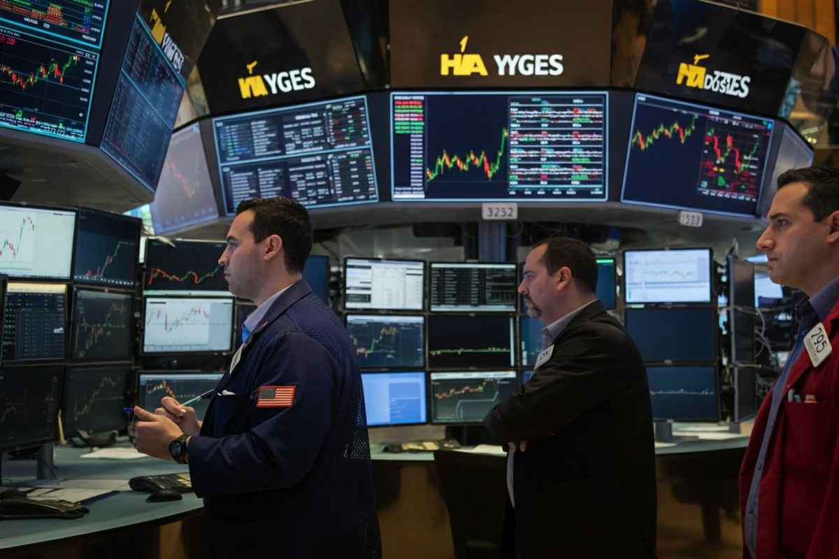 Petrolio in discesa: WTI scivola a 61,22 dollari al barile