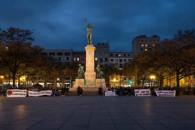 Statua di Papa Wojtyla imbrattata: Meloni condanna l'atto indegno dei manifestanti