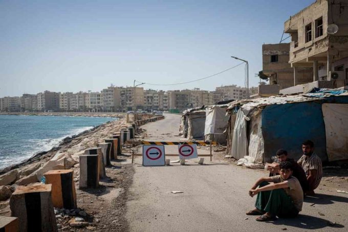 Strada verso Gaza City chiusa: solo operazioni di evacuazione consentite