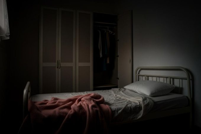 Tragedia a Reggio Calabria: giovane madre arrestata per l'omicidio dei suoi due neonati