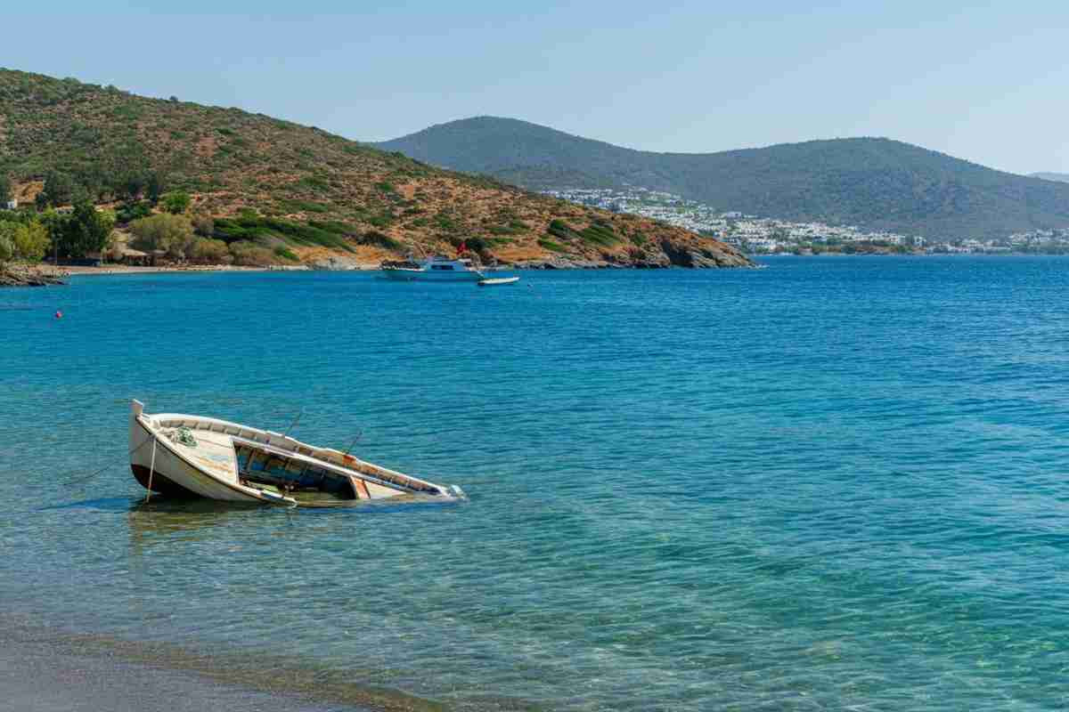 Tragedia in mare: 14 migranti perdono la vita in un naufragio al largo della Turchia