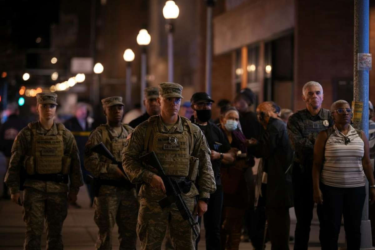 Trump sollecita la Corte suprema per l'arruolamento dei soldati in Illinois