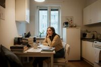 Da 7 euro l'ora a 400: la sorprendente trasformazione di Giulia B. tra ristorante e lavoro da sex worker per finanziare gli studi in criminologia