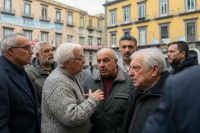 De Luca attacca: 'Ciucci e cialtroni' tra condono e pensioni a destra