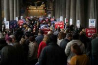 Il sindaco di New York affronta la grande sfida: seggi aperti dalle 6 alle 21