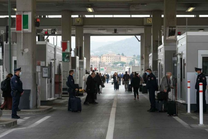 Mancini svela: la moglie di un leader di Hezbollah ha attraversato l'Italia nell'ultimo anno e mezzo