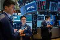 Shanghai e Shenzhen in crescita: l'apertura positiva della Borsa asiatica
