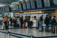 Codacons denuncia all'Antitrust e all'Enac i ritardi nei voli dei biglietti aerei