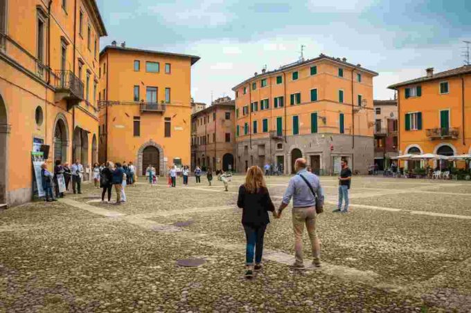 Dalla fede alle fontane: le piccole azioni della maggioranza che fanno la differenza