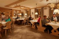 Disabile allontanato da un ristorante: i gestori costretti a un corso di bon ton