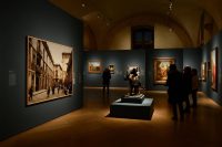 Natale in mostra: dall'arte fotografica al glamour di Gianni Versace