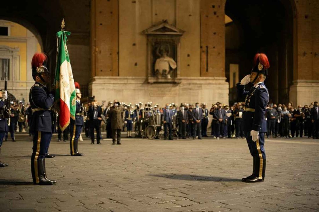 Sergio Mattarella annuncia la rivoluzione dell'inno d'Italia: addio al Sì finale