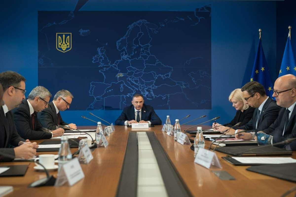 Von der Leyen: i Paesi Ue devono unirsi per affrontare i rischi degli asset