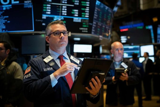 Wall Street in altalena: Dj segna un +0,15%, Nasdaq in calo dello -0,35%