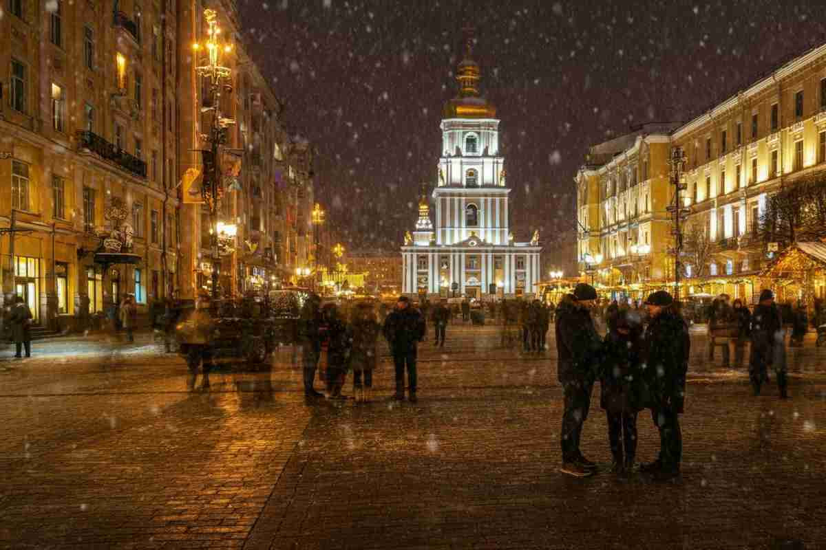 Zelensky: l'Ucraina non rinuncia alla Nato secondo il piano Usa