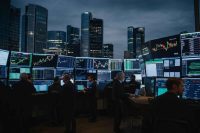 Borsa europea in rialzo ma con prudenza, attesa mista per Wall Street