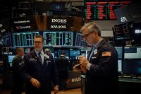 Borsa europea in ribasso: Milano perde il 1,5% in attesa di Wall Street