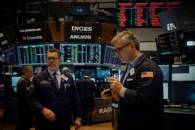 Borsa europea in ribasso: Milano perde il 1,5% in attesa di Wall Street