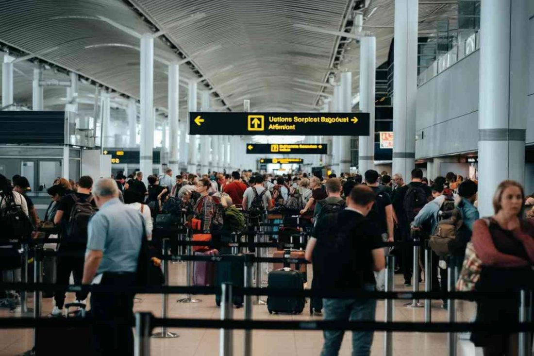 Il drammatico appello del creator italo-cinese: Olimpiadi a Milano? Tre ore di coda senza cibo e acqua!