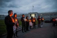 Il ministro degli Esteri iraniano rassicura: niente impiccagioni oggi o domani